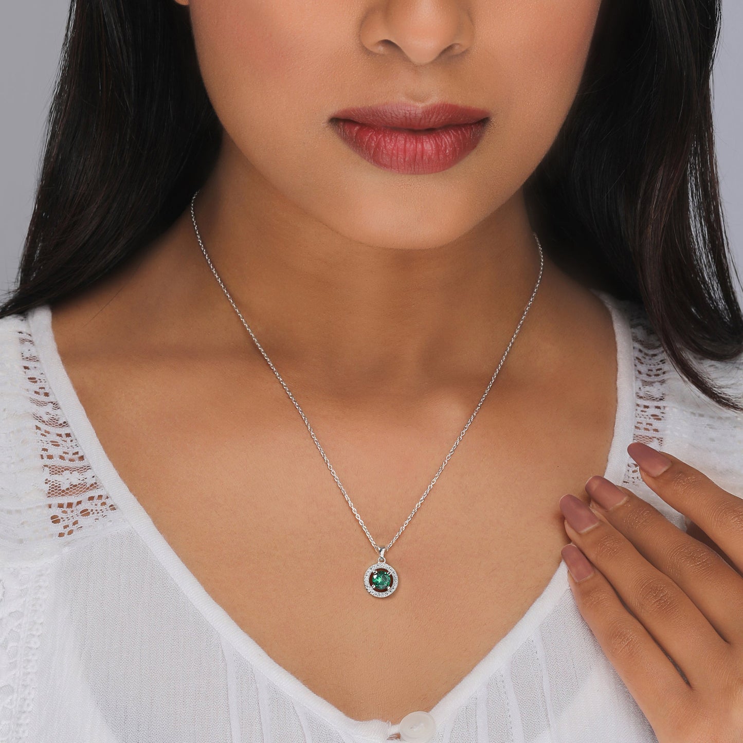 Silver Forest Green Shining Halo Pendant With Link Chain